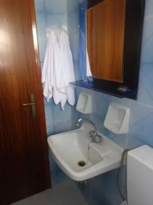 Stüdyo, Okyanusa Sıfır (for 2)