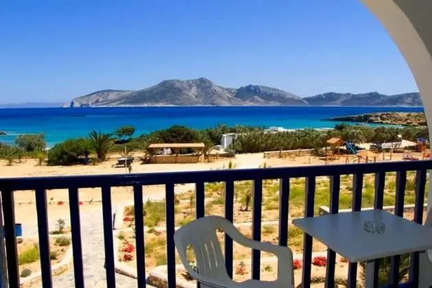 Dört Kişilik Oda, Deniz Manzaralı