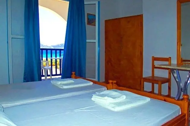 Dört Kişilik Oda, Deniz Manzaralı