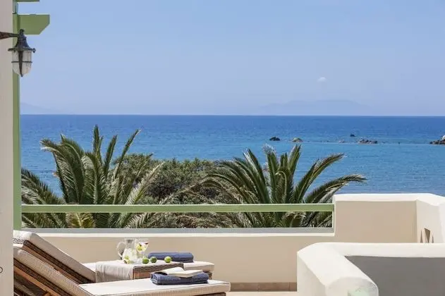 Çatı Katı Süiti (Penthouse), Deniz Manzaralı (Finikas Suite)