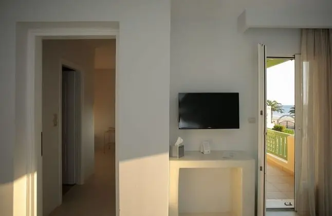 Premium Suite, Partial Sea View