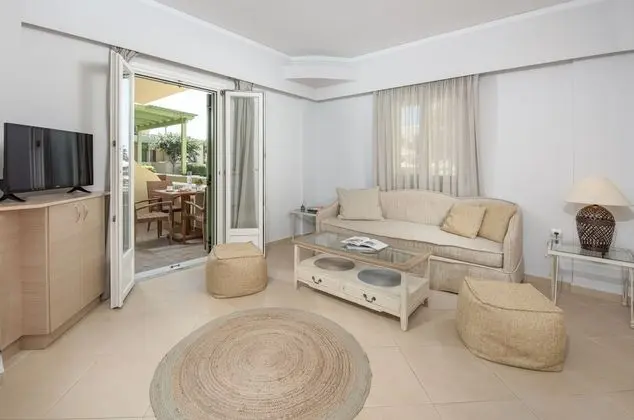 Premium Suite, Partial Sea View