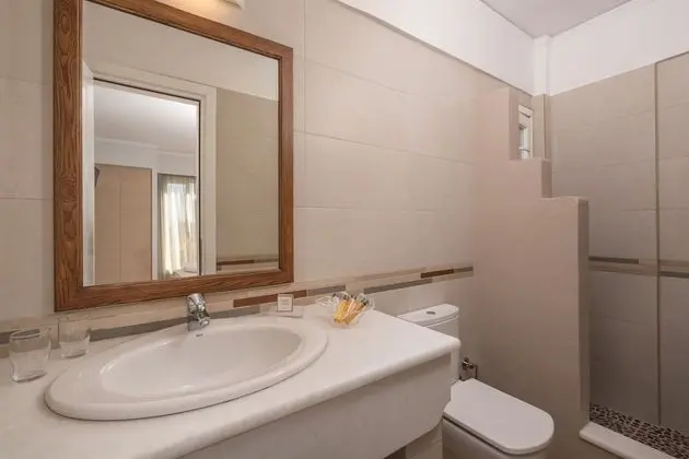 Premium Suite, Partial Sea View