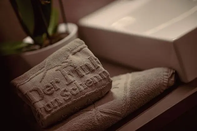 Tek Büyük Yataklı Oda, Vadi Manzaralı