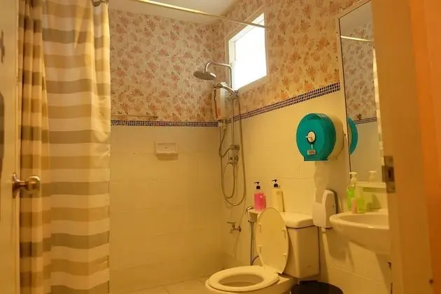 1 bed in 4-bed Mixed Dormitory