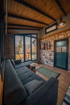 1+1 Bungalov, Havuz ve Bahçe Manzaralı, Isıtmalı Özel Havuzlu