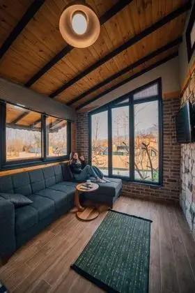 1+1 Bungalov, Havuz ve Bahçe Manzaralı, Isıtmalı Özel Havuzlu
