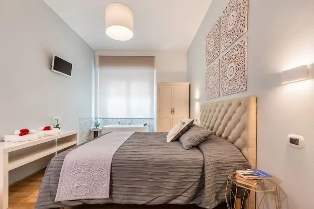 Tek Büyük Yataklı Oda