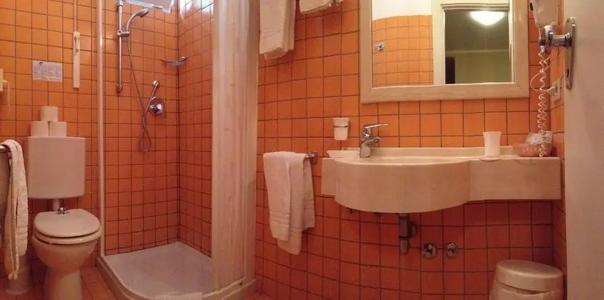Standard Tek Büyük veya İki Ayrı Yataklı Oda, Balkon