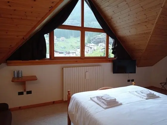 Classic Tek Büyük Yataklı Oda