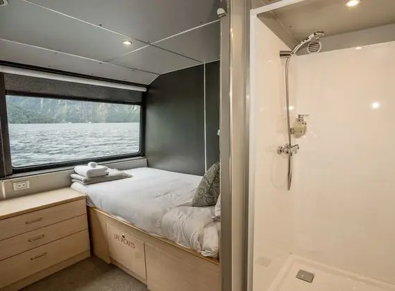 Deluxe İki Ayrı Yataklı Oda, Okyanus Manzaralı (Endeavour Cabin)