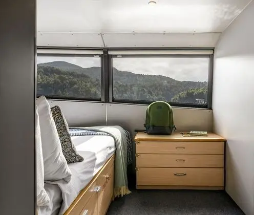 Deluxe Tek Büyük Yataklı Oda, 1 En Büyük (King) Boy Yatak, Okyanus Manzaralı (Captain Cook Cabin)