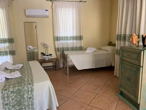 Classic Üç Kişilik Oda