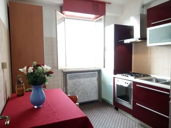 Standard Tek Büyük veya İki Ayrı Yataklı Oda, Ortak Banyo
