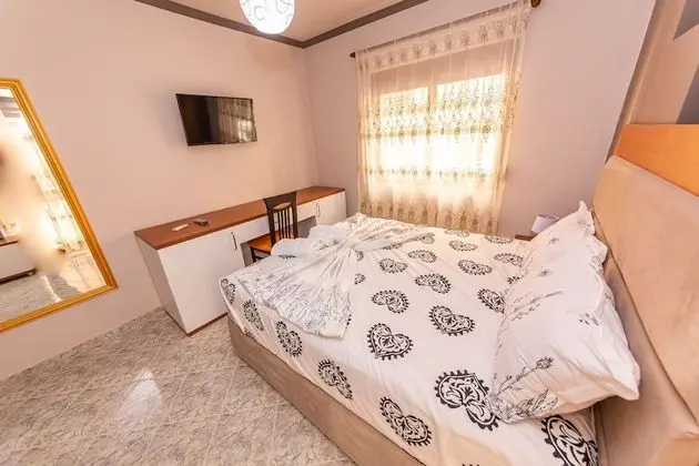 Tek Büyük Yataklı Oda, Balkon