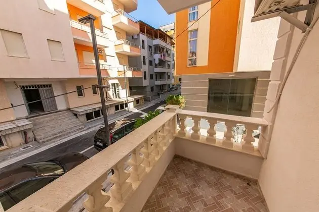Tek Büyük Yataklı Oda, Balkon