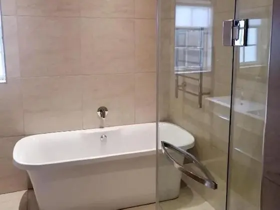 Luxury Tek Büyük Yataklı Oda