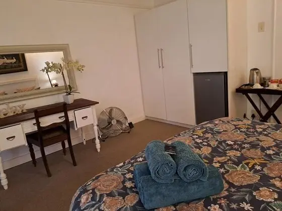 Luxury Tek Büyük Yataklı Oda