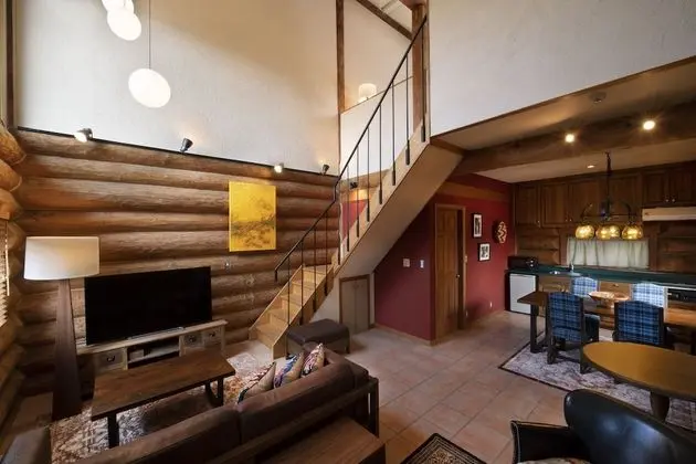 Kır Evi (Pets Not Allowed, W2B)