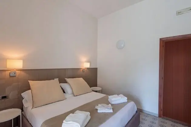 Economy Tek Büyük Yataklı Oda (letto matrimoniale)