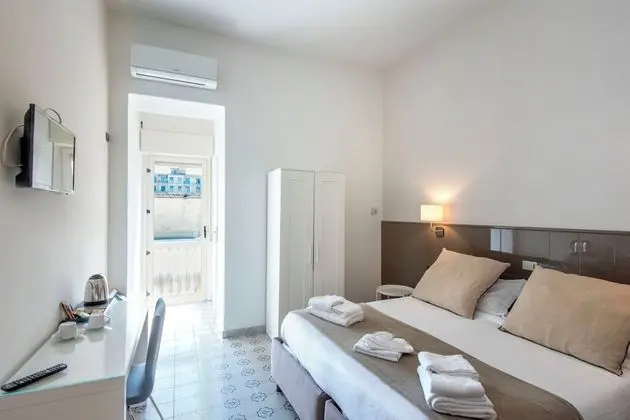 Economy Tek Büyük Yataklı Oda (letto matrimoniale)