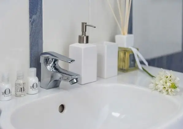 Büyük Yataklı Tek Kişilik Oda