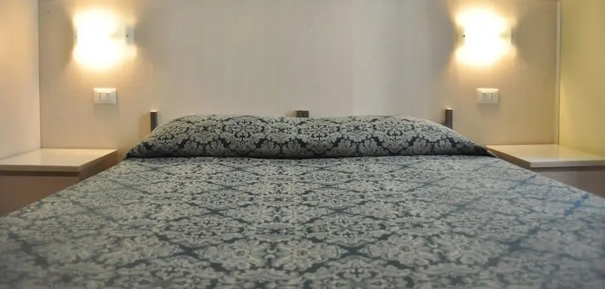 Tek Büyük veya İki Ayrı Yataklı Oda, Özel Banyo