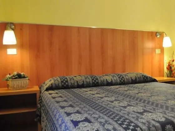 Tek Büyük veya İki Ayrı Yataklı Oda, Özel Banyo