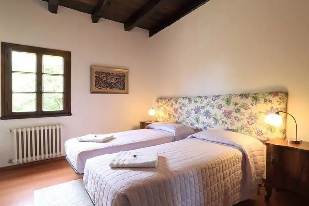 Traditional Oda, Bahçe Manzaralı (Glicine)