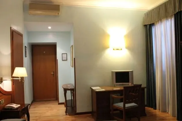 Tek Büyük veya İki Ayrı Yataklı Oda