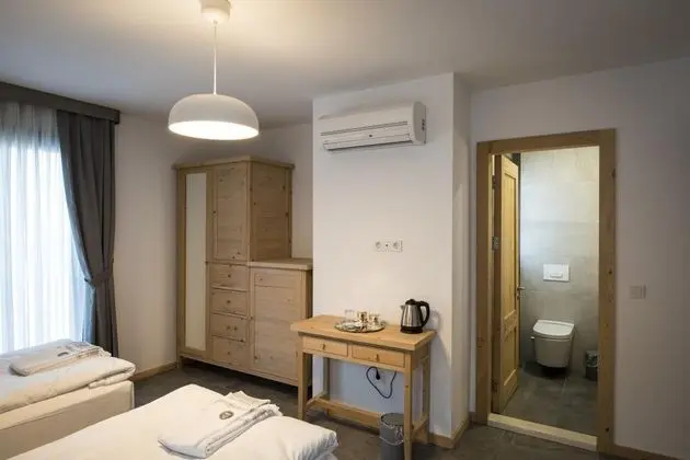 Comfort Üç Kişilik Oda, Bahçe Manzaralı, Non-Smoking Room