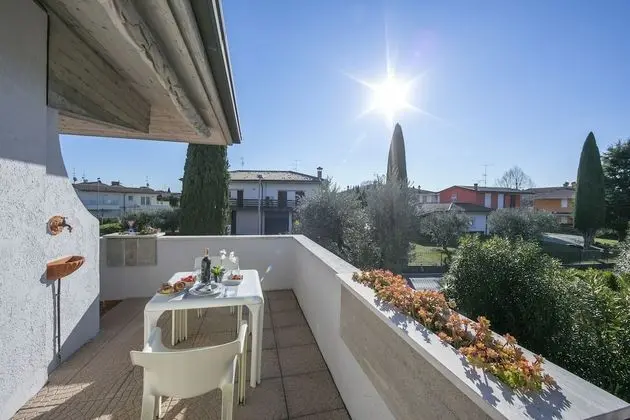 Family Apart Daire, 1 Çift Kişilik Yatak ve Çekyat (Villa Fiorita - Apt 3 - Ortensia)