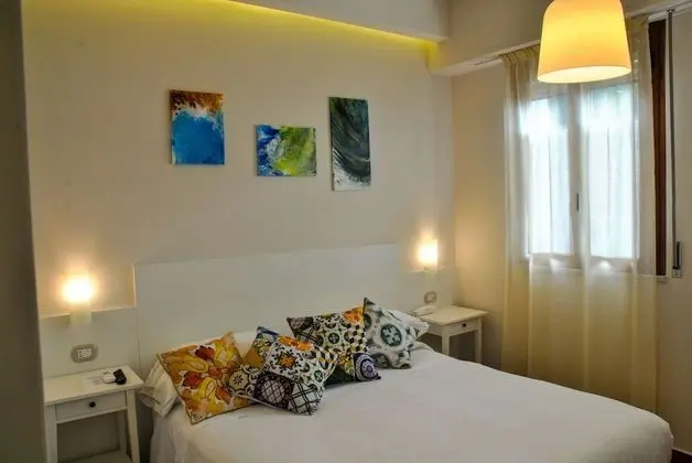 Standard Üç Kişilik Oda, Deniz Manzaralı