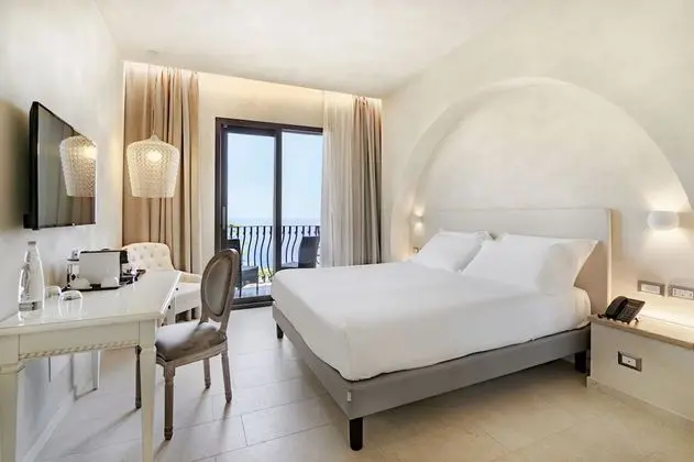 Classic Tek Büyük veya İki Ayrı Yataklı Oda, Balkon, Deniz Manzaralı
