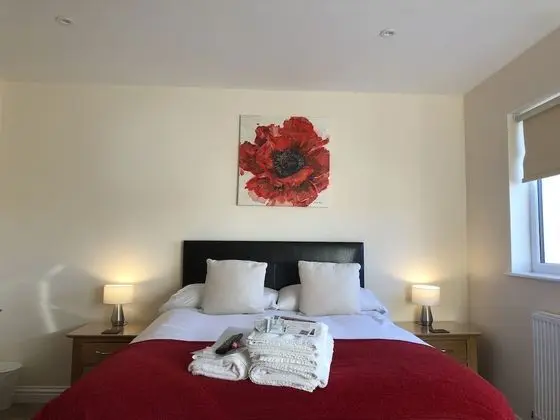 Superior Tek Büyük Yataklı Oda, Veranda, Kanal Manzaralı