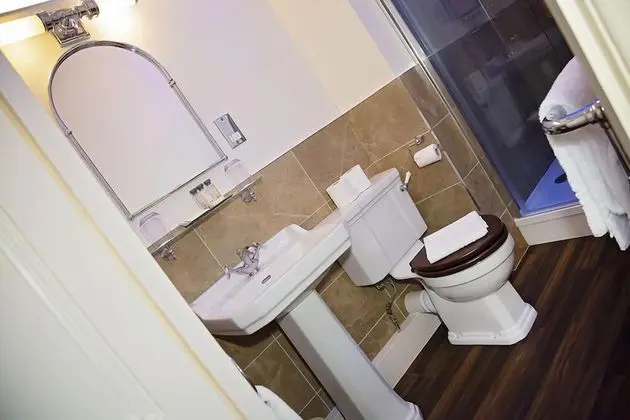 Superior Tek Büyük Yataklı Oda (Room 7)