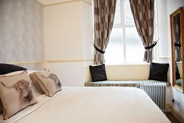 Tek Büyük Yataklı Oda (Room 9)
