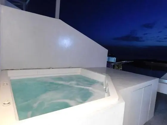 Family Suite with Outdoor Hot Tub & Caldera View