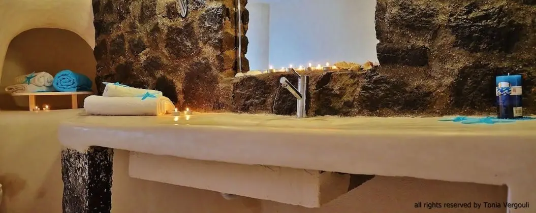 Deluxe Villa, 2 Yatak Odası, Jakuzi (Caldera View)