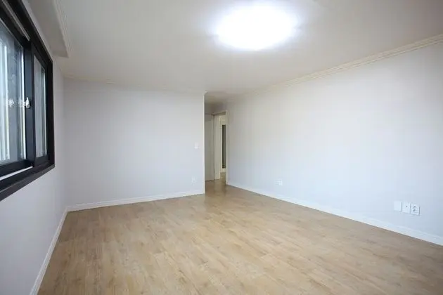 Daire (White 1st floor)