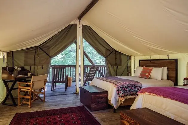 Oda, 2 Büyük (Queen) Boy Yatak