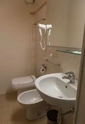 Tek Büyük Yataklı Oda (Budget )