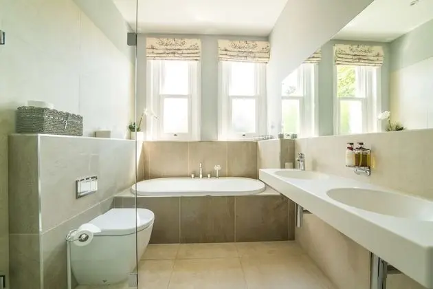 King Deluxe Room