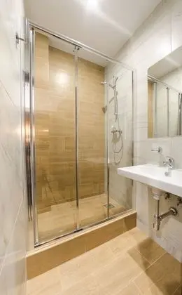 Apart Daire, Avlu Manzaralı
