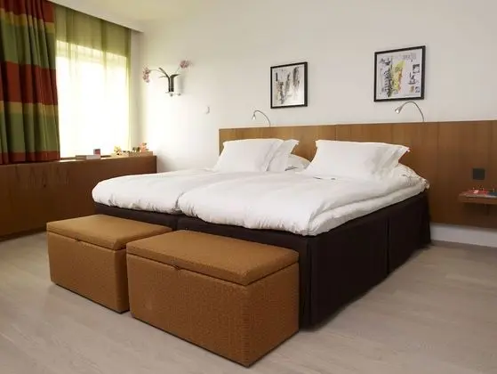 Standard Twin Bed