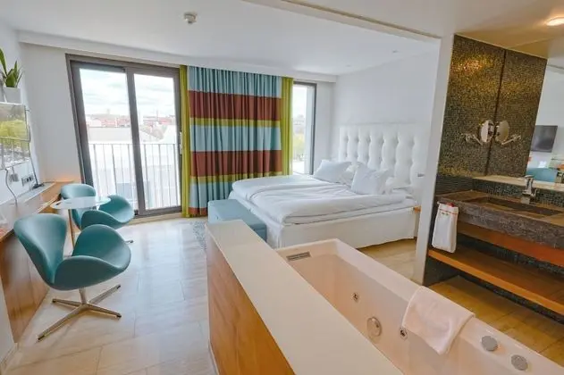 Superior Open Bath
