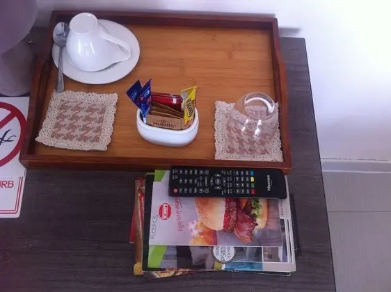 Tek Büyük Yataklı Oda, Ortak Banyo