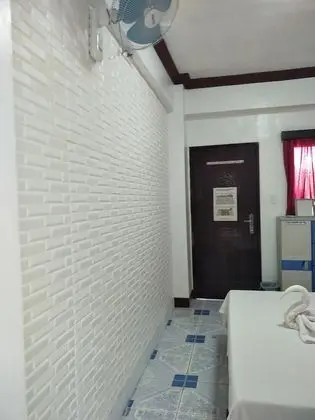 Deluxe Tek Büyük Yataklı Oda (with Shower)