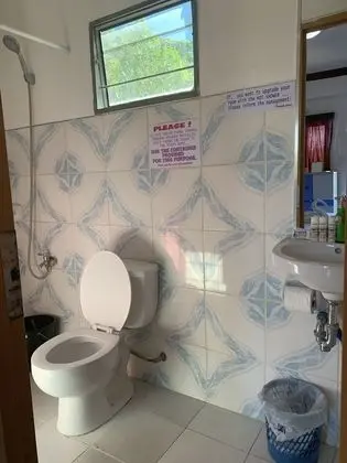 Deluxe Tek Büyük Yataklı Oda (with Shower)