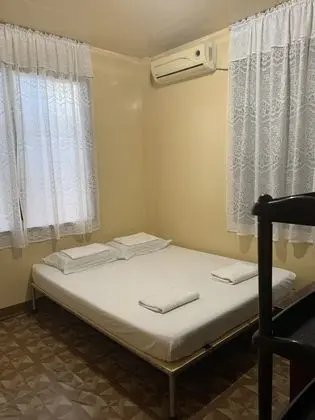 Tek Büyük Yataklı Oda (with Shared Toilet)